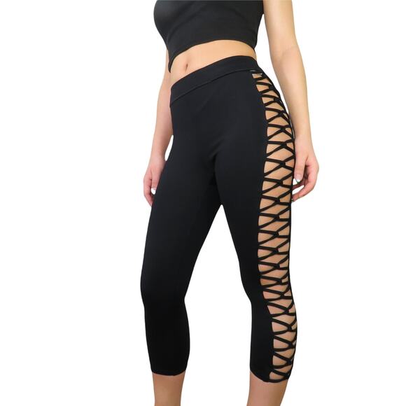 Forever 21 Black Cut Out Caged Corset Sexy High Rise Crop Leggings XS NWT - Picture 1 of 9